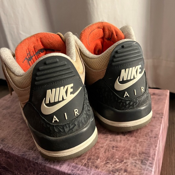 Jordan 3 JTH Bio Beige Justin Timberlake - Picture 4 of 6